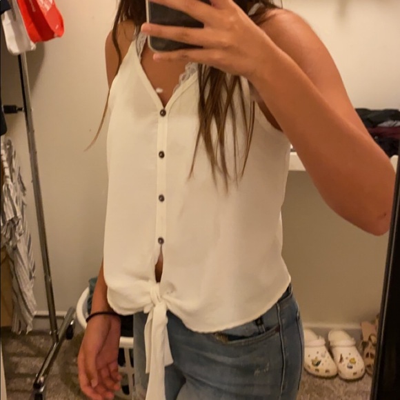 White tank top - Picture 3 of 4